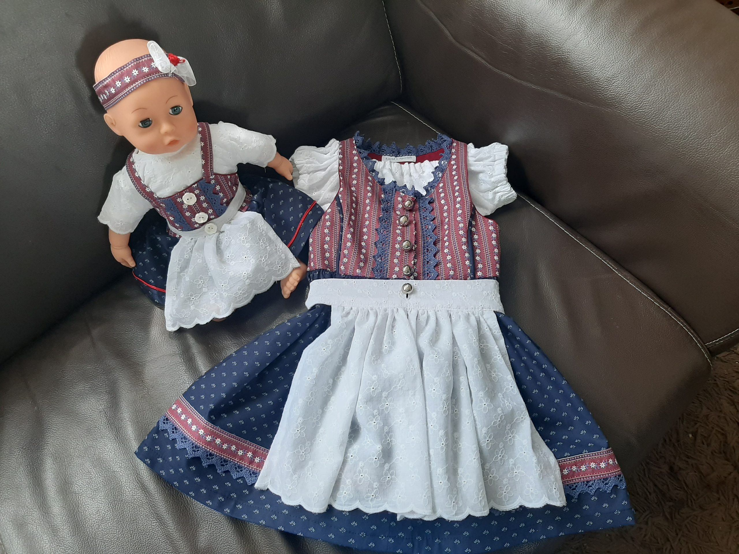 Bijpassende jurk en poppenkleding